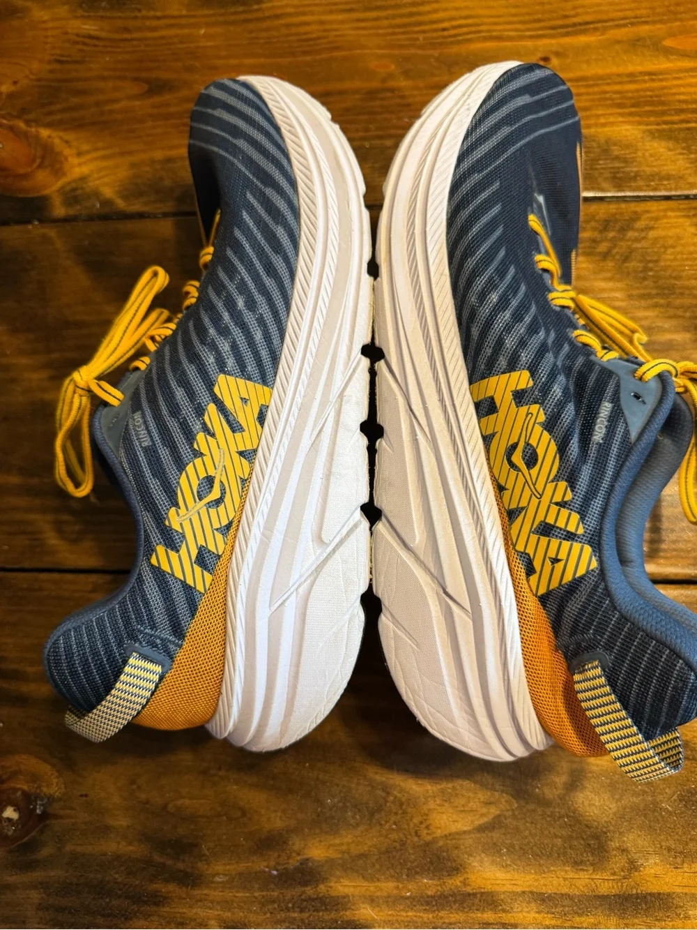 Hoka One One Rincon Running Athletic Sneakers Mens Size 12.5. Blue/yellow gold